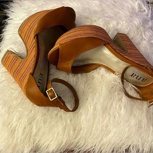 Women Jackie Cognac with multi colored platform. Size6.5